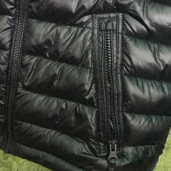 American Eagle outfitters puffer vest - Picture 4 of 4